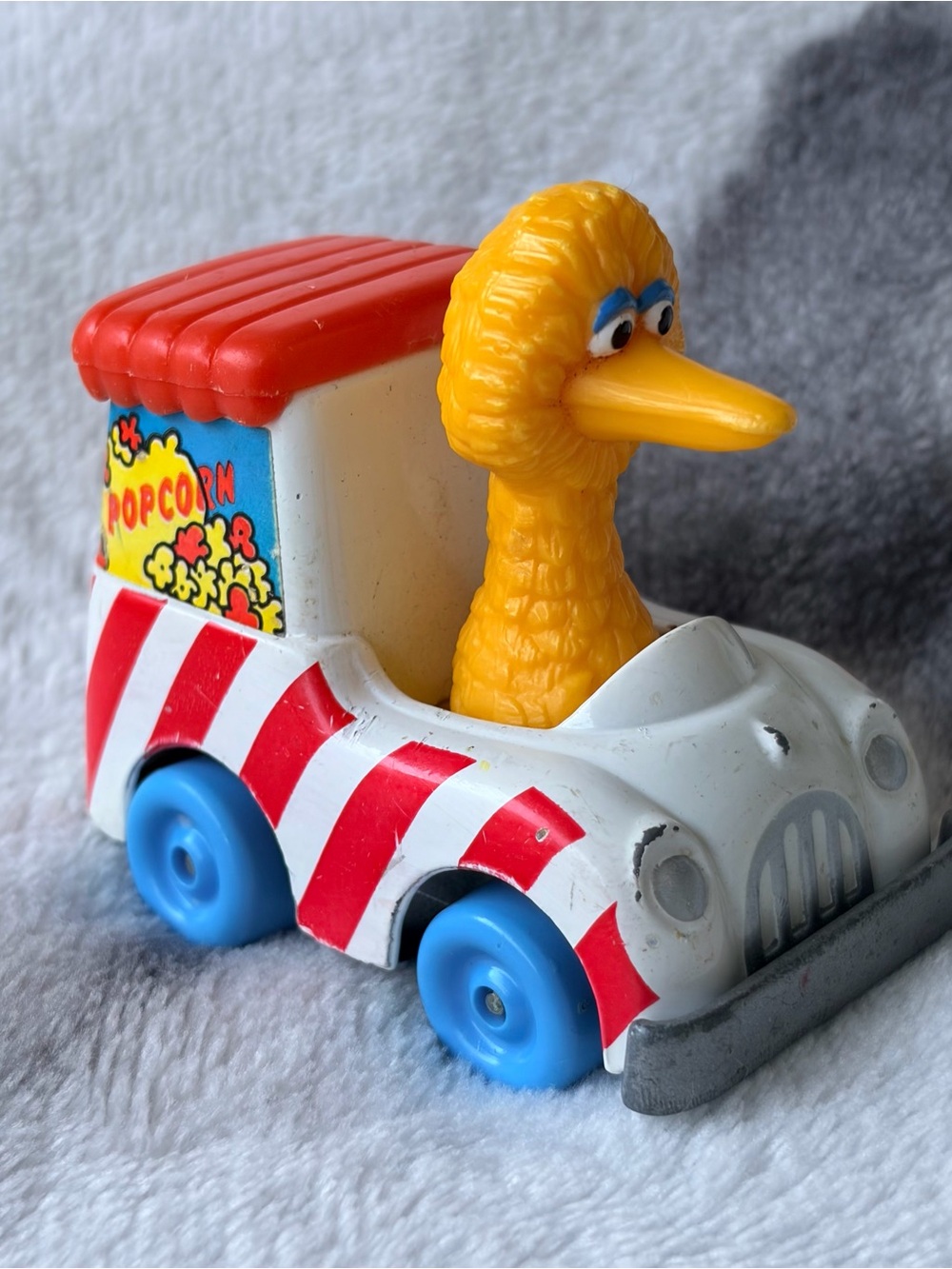 1983 Playskool Sesame Street 2.5” Big Bird Popcorn Metal Truck Toy